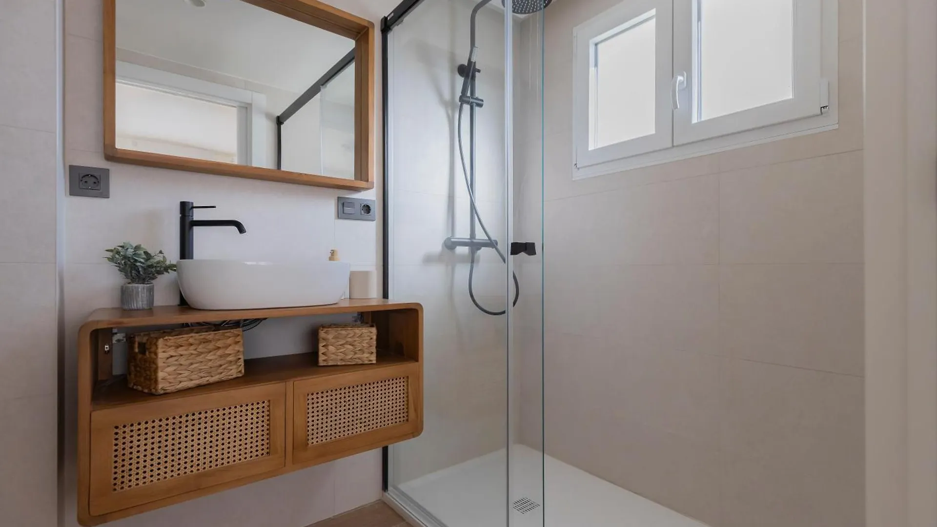 Reef View Apartment Sopelana 0*,  Spain